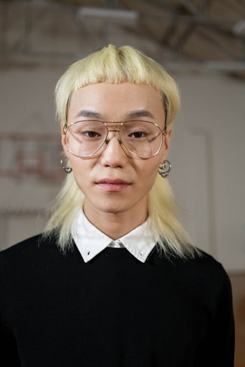 Free Gratis stockfoto met Aziatisch, blondine, bril Stock Photo
