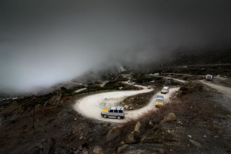 Sela Pass photo 2