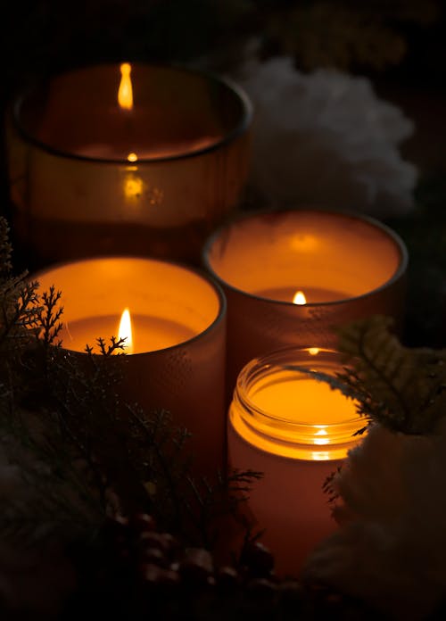 Immagine gratuita di atmosfera natalizia, candela, candele accese