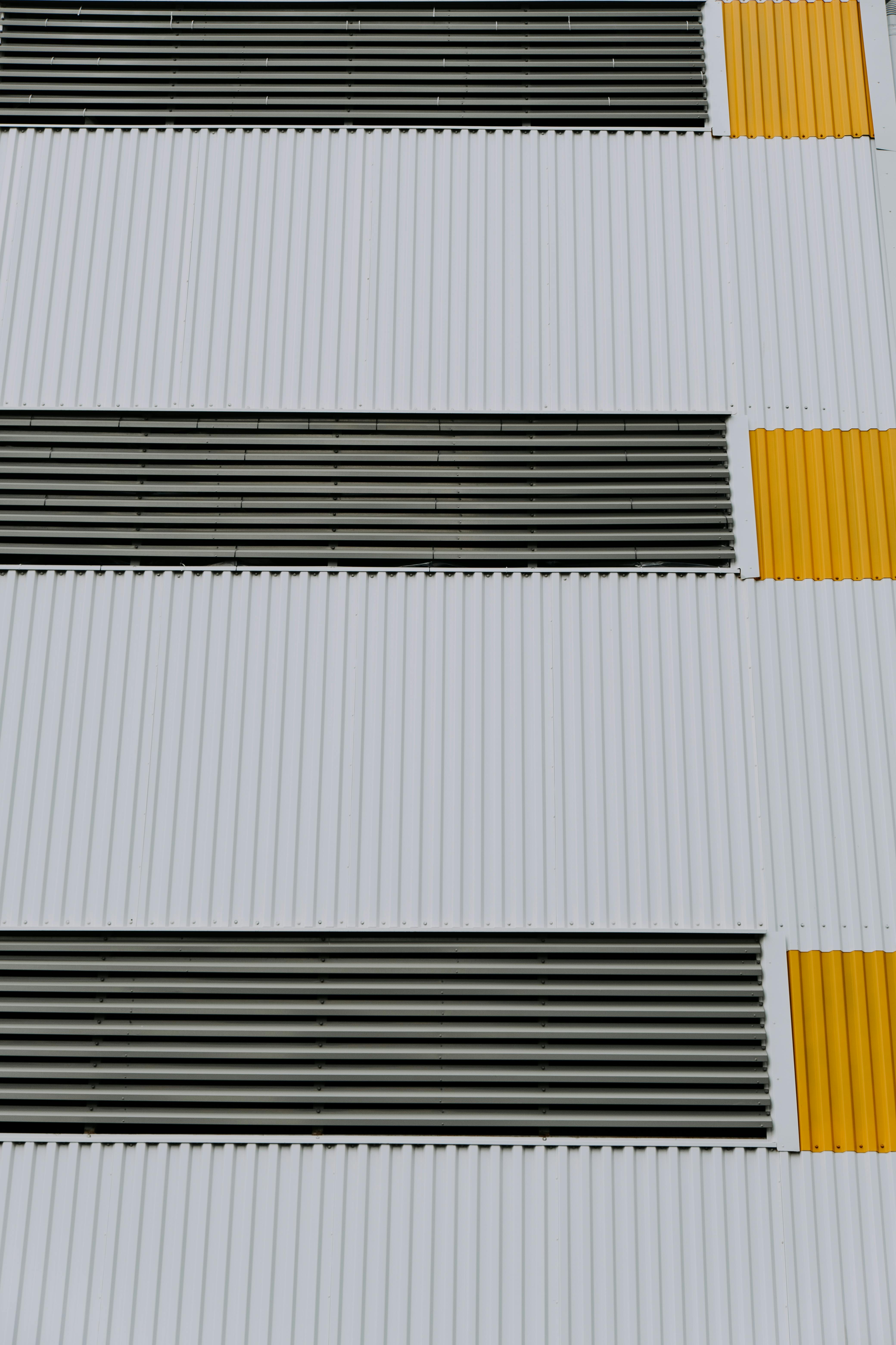 Ücretsiz Beyaz Ve Siyah çizgili Duvar Stok Fotoğraflar