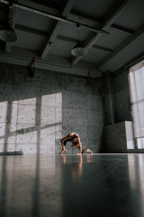 Free A Man Practicing Contemporary Dance Inside the Studio Stock Photo