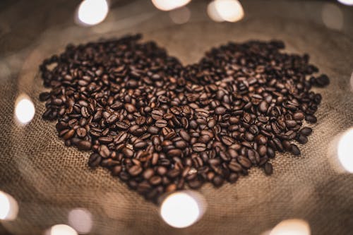 Δωρεάν στοκ φωτογραφιών με background, καφεΐνη, σε σχήμα καρδιάς