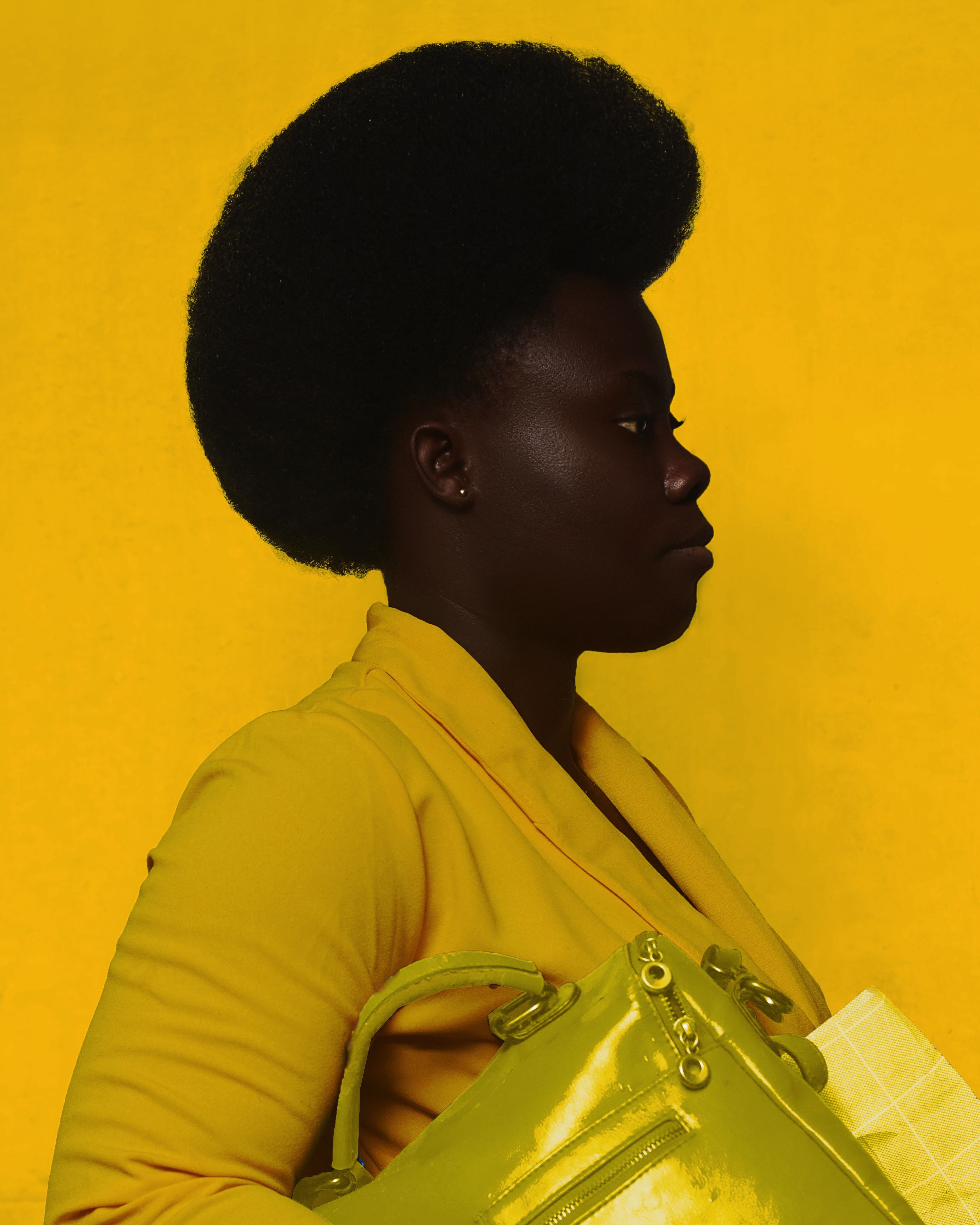 Stylish black woman in hat looking away · Free Stock Photo