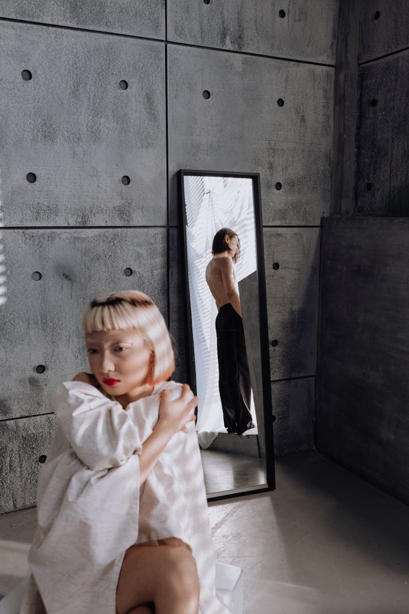 Mirror Photos, Download The BEST Free Mirror Stock Photos & HD Images