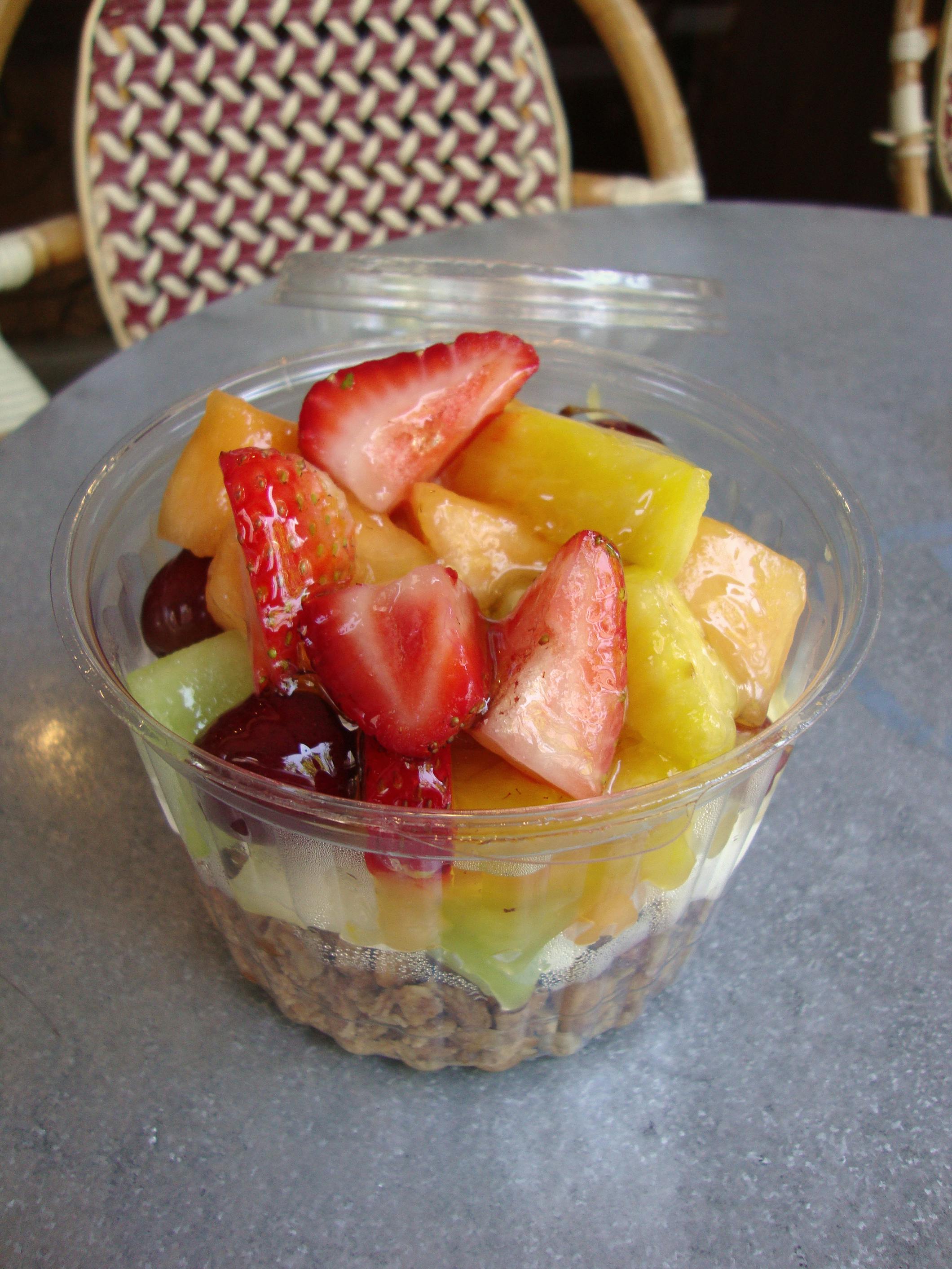 Hàng người xếp hàng tại sân bay