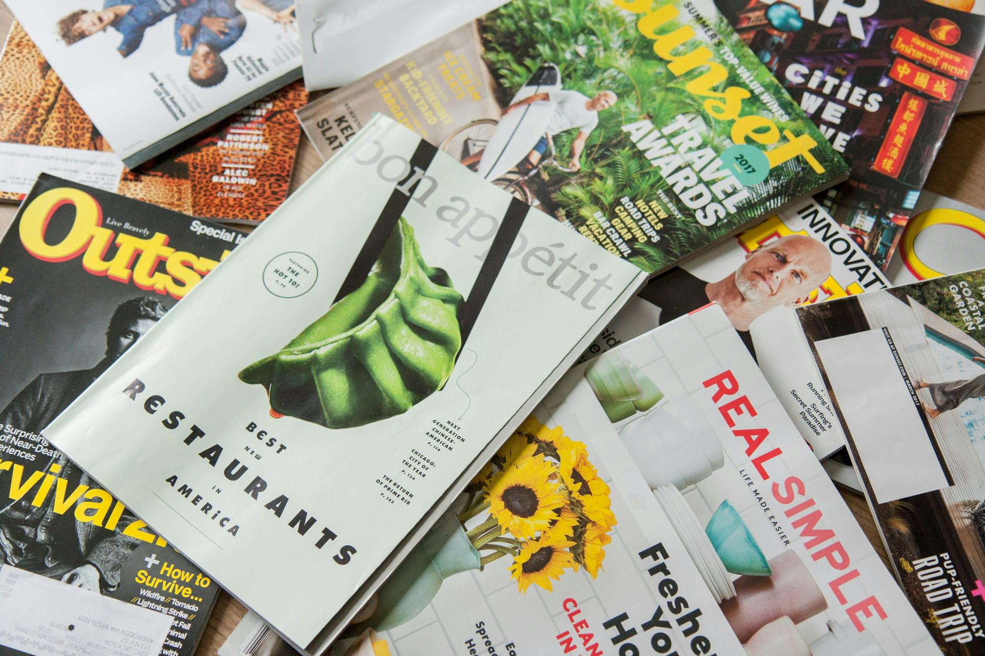 Selective Focus Photography of Magazines · Free Stock Photo