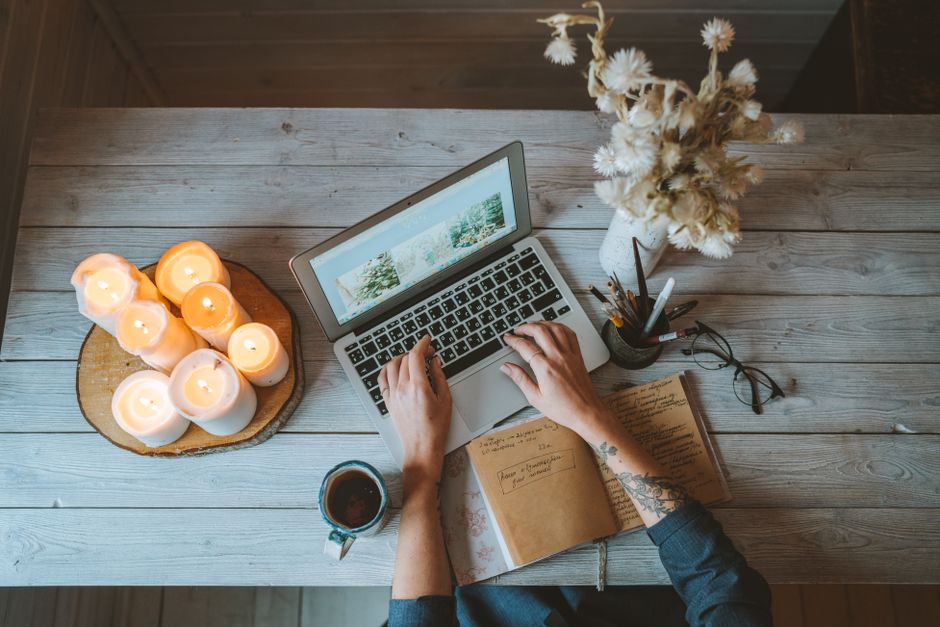 morning work setup cozy home lifestyle photo 1