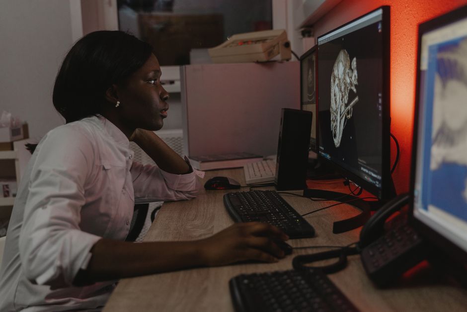 AI-Designed Drug Achieves First Clinical Success: The Dawn of Computational Medicine