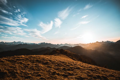 Immagine gratuita di alba, ambiente, catena montuosa