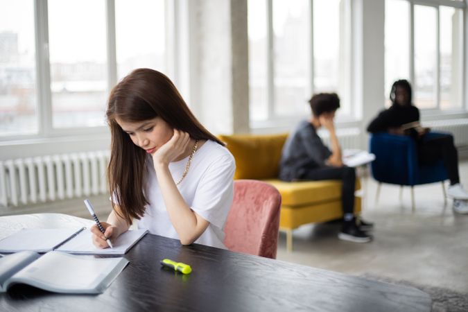비전공자가 진입하기 좋은 분야 순서 — 기출 공개율과 합격률을 겹쳐 보면