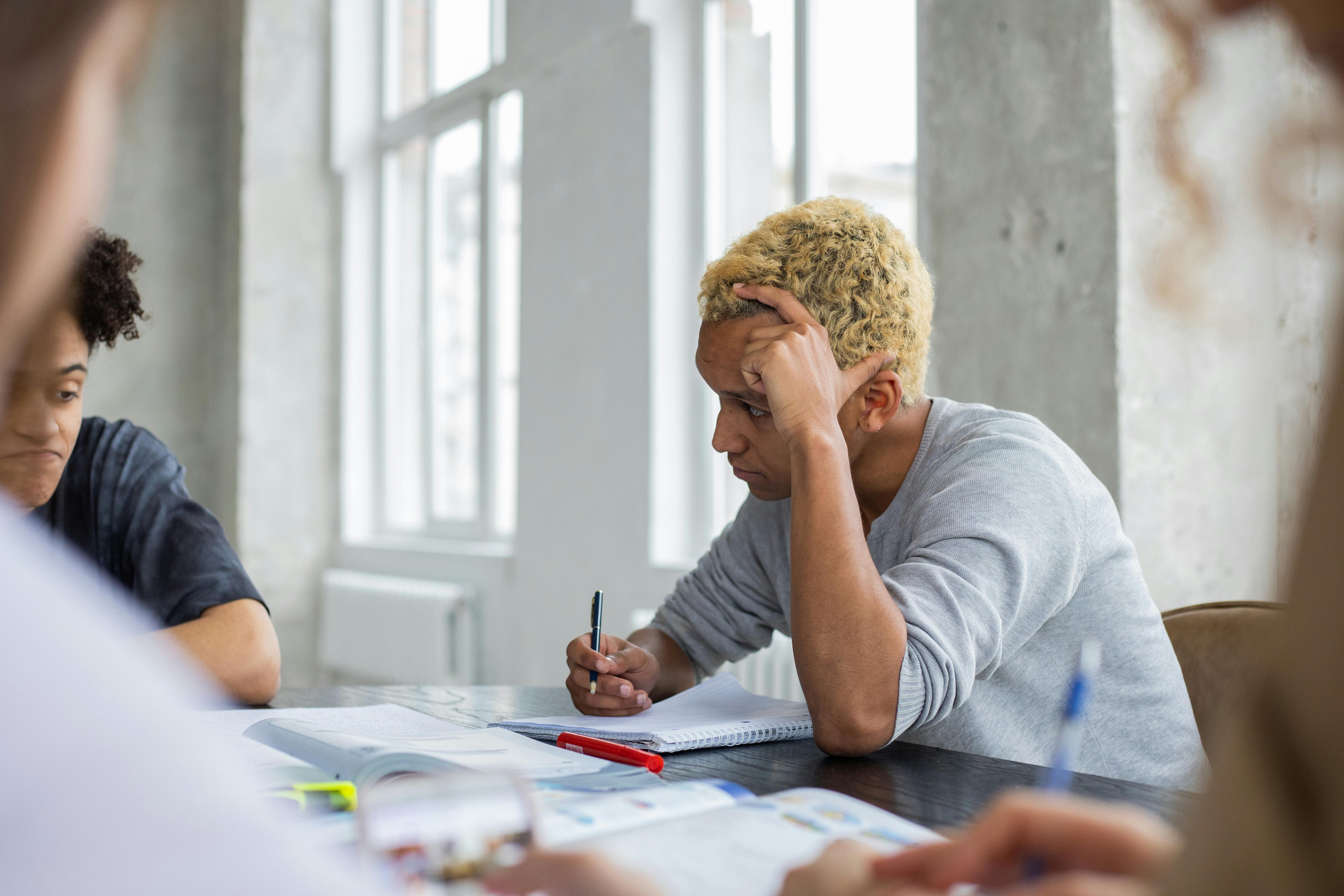 I'm a college admissions expert, and my students are struggling with basic literacy skills. Their college apps are suffering.