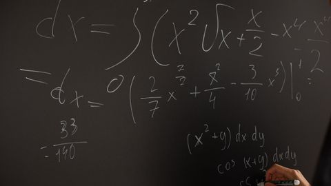 Why functional reference ranges differ from laboratory reference ranges
