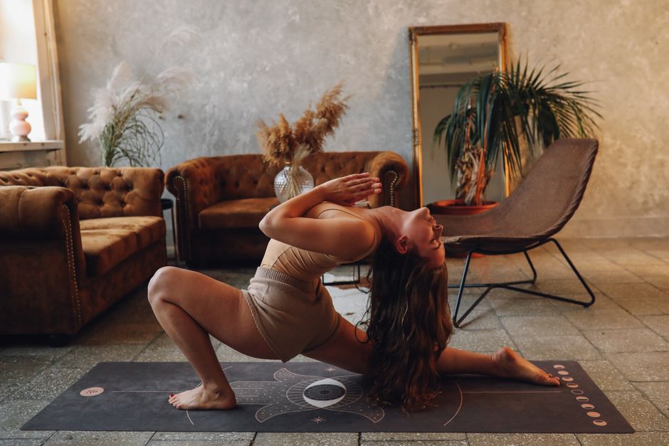 knee stretches - stretches for knee pain