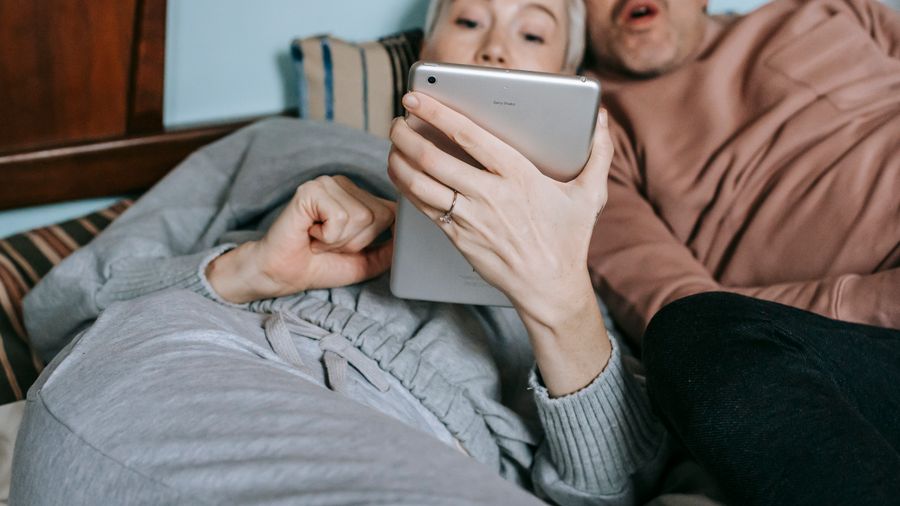 How Men Blow It Online: A Candid Breakdown