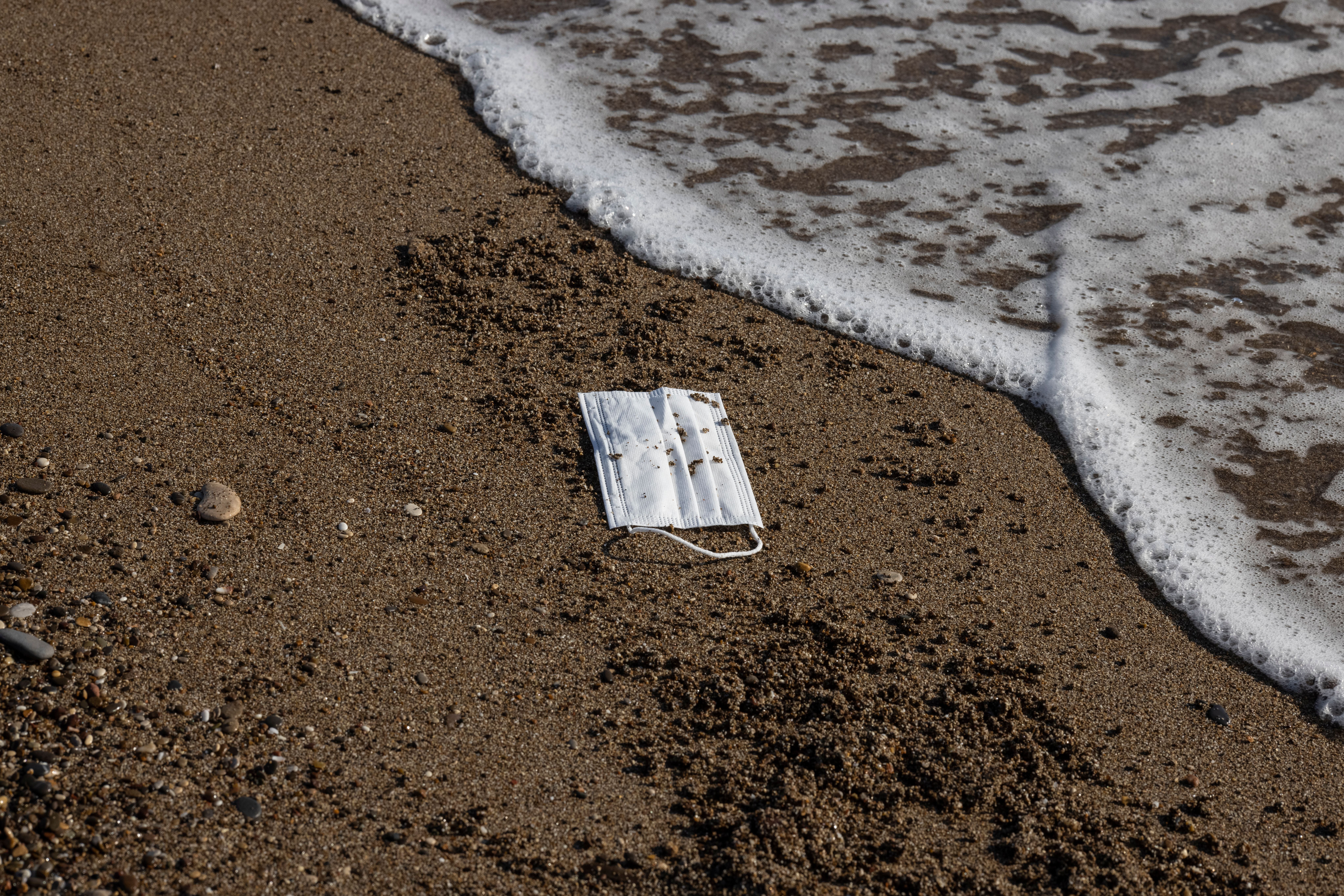 How eSIM Technology Reduces Environmental Impact: A Sustainable Travel Success Story