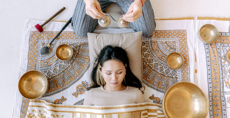 daily kidney support tea routine women herbal wellness