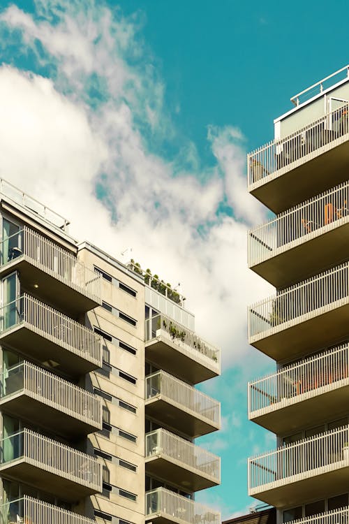 Free Exterior Design of a Condominium Building Under Blue Sky Stock Photo