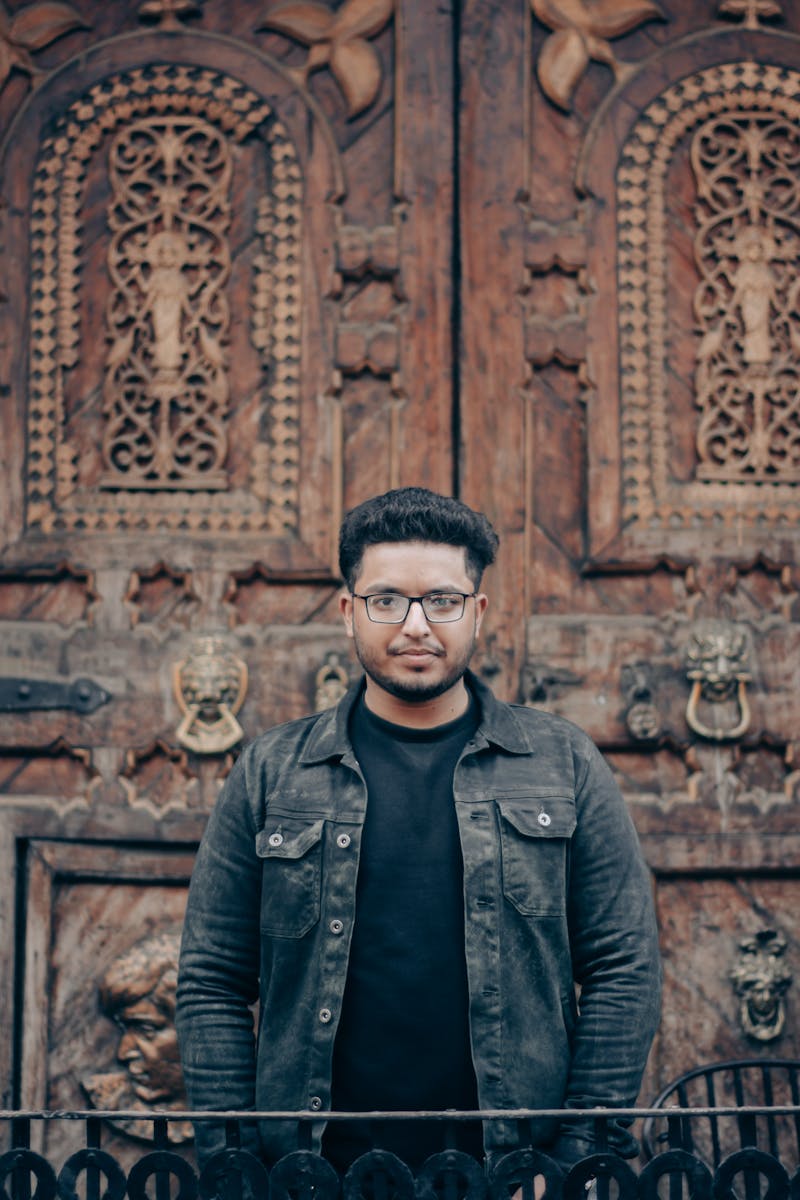 Technique Low Kick Muay Thai : Guide Complet, Biomécanique, Conditionnement et Stratégies d'Application pour Maîtriser le Coup de Pied Bas