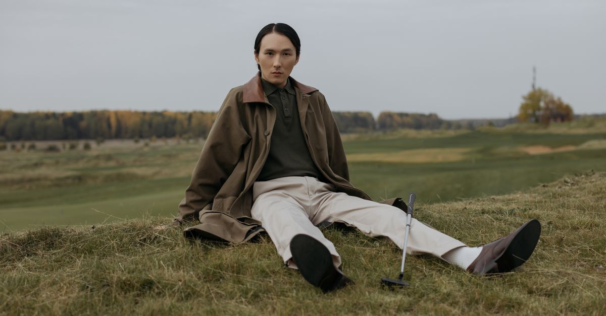 Kaki couleur : 20 looks tendance 2026