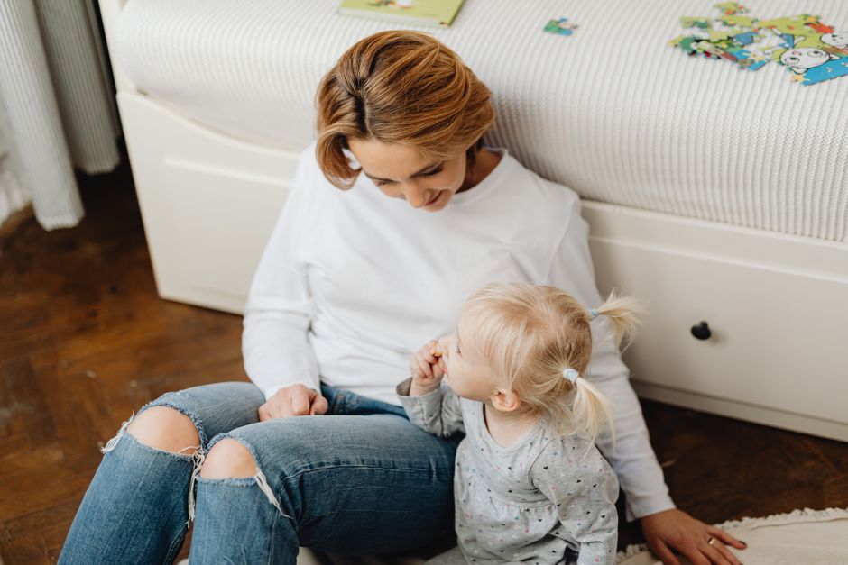 Photo by https://kaboompics.com/ on Pexels Heartwarming scene of mother and daughter sharing a joyful moment at home. - Photo by https://kaboompics.com/ on Pexels