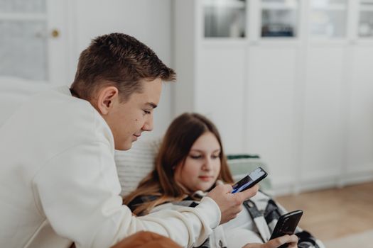 Meta Will Now Alert Canadian Parents If Teens Show Suicide Risk Signs to AI Chatbot