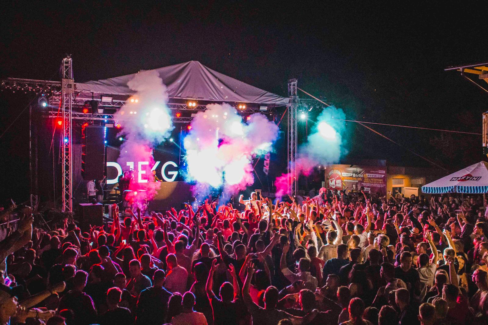 Festivals Photos, Download The BEST Free Festivals Stock Photos & HD Images