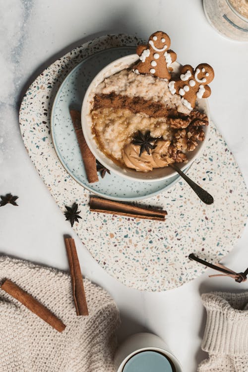 Free Bowl of Oatmeal with Gingerbread Stock Photo