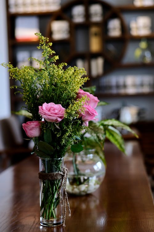 Free Flowers in a Vase on a Table Stock Photo