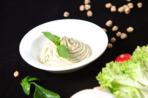 Plato De Pasta En Plato De Cerámica Blanca