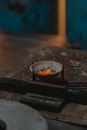 Red-Hot Metal in a Melt Dish