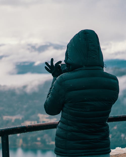 Fotobanka s bezplatnými fotkami na tému chladný, človek, fotenie