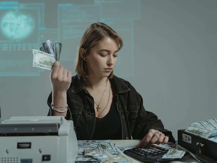 What apps let you borrow money immediately?