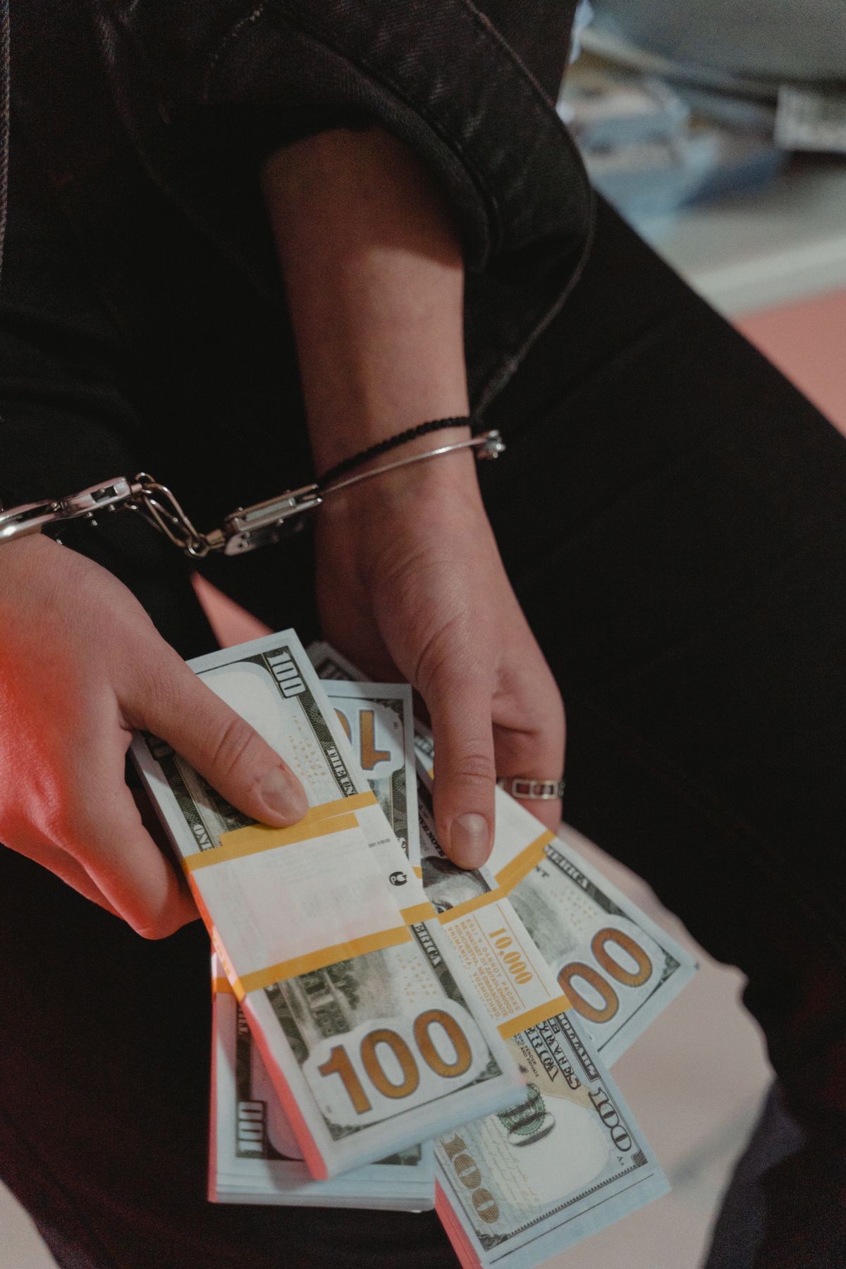 Το μυστικό με τα χρήματα που διαλύει σχέσεις πιο εύκολα κι από την ίδια την απιστία