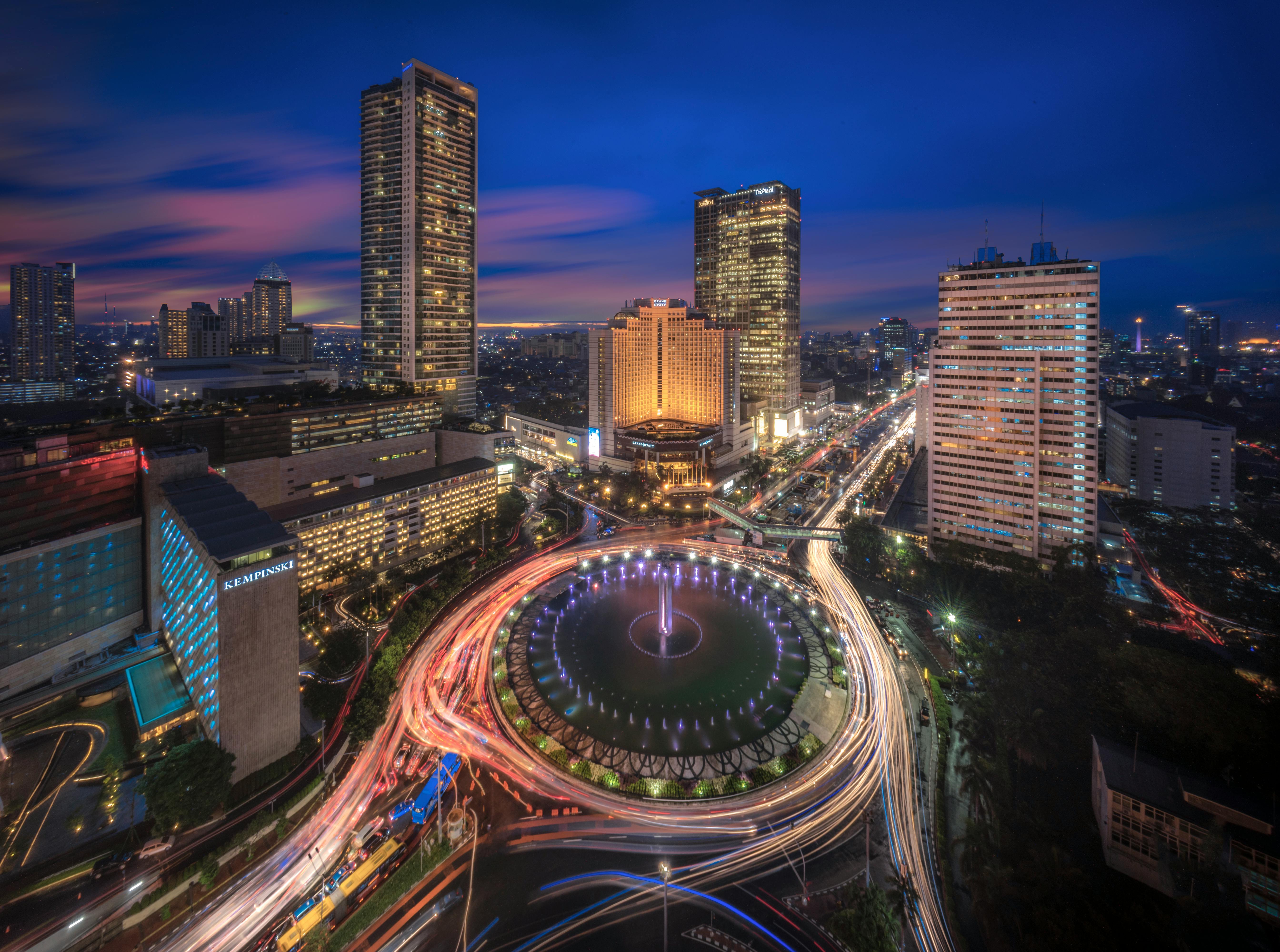 time lapse photography of city lights during night time