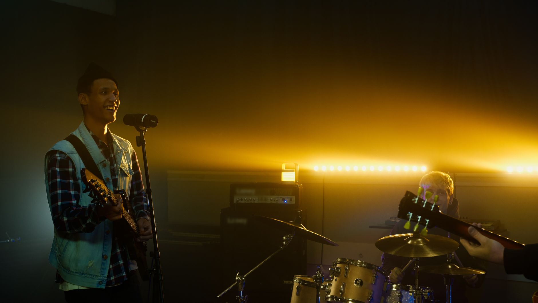 Eksplorasi Sinematik dan Sastra dalam Video Musik Terbaru Taylor Swift 'Patient Zero'