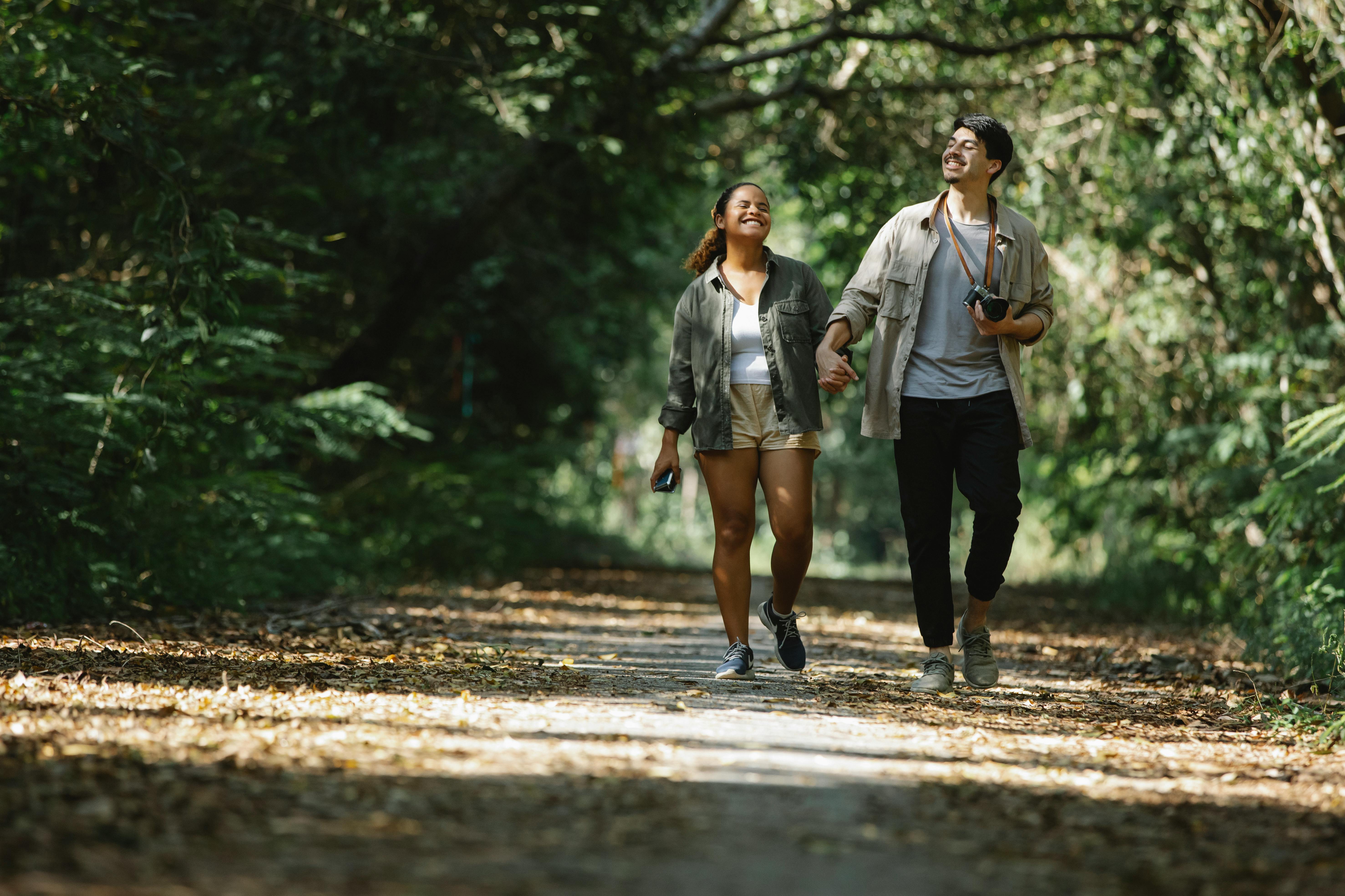 Возвращение ходячих мертвецов. Walking to the fallen. Walking to the fallen. Прогулка по осеннему лесу. Walking to the fallen.