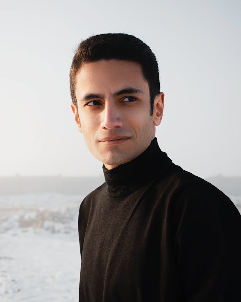 Long Curly hairstyle for men