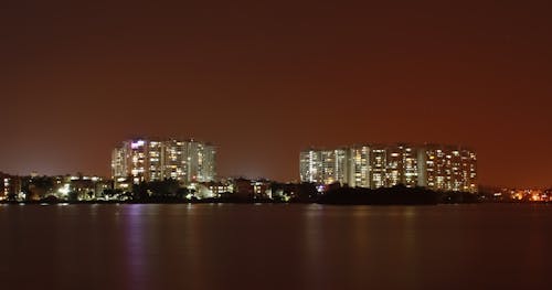 Foto profissional grátis de cidade à noite, luz brilhante