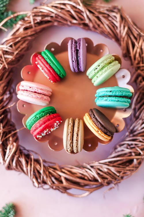Free Sweet macaroons on bowl on table Stock Photo