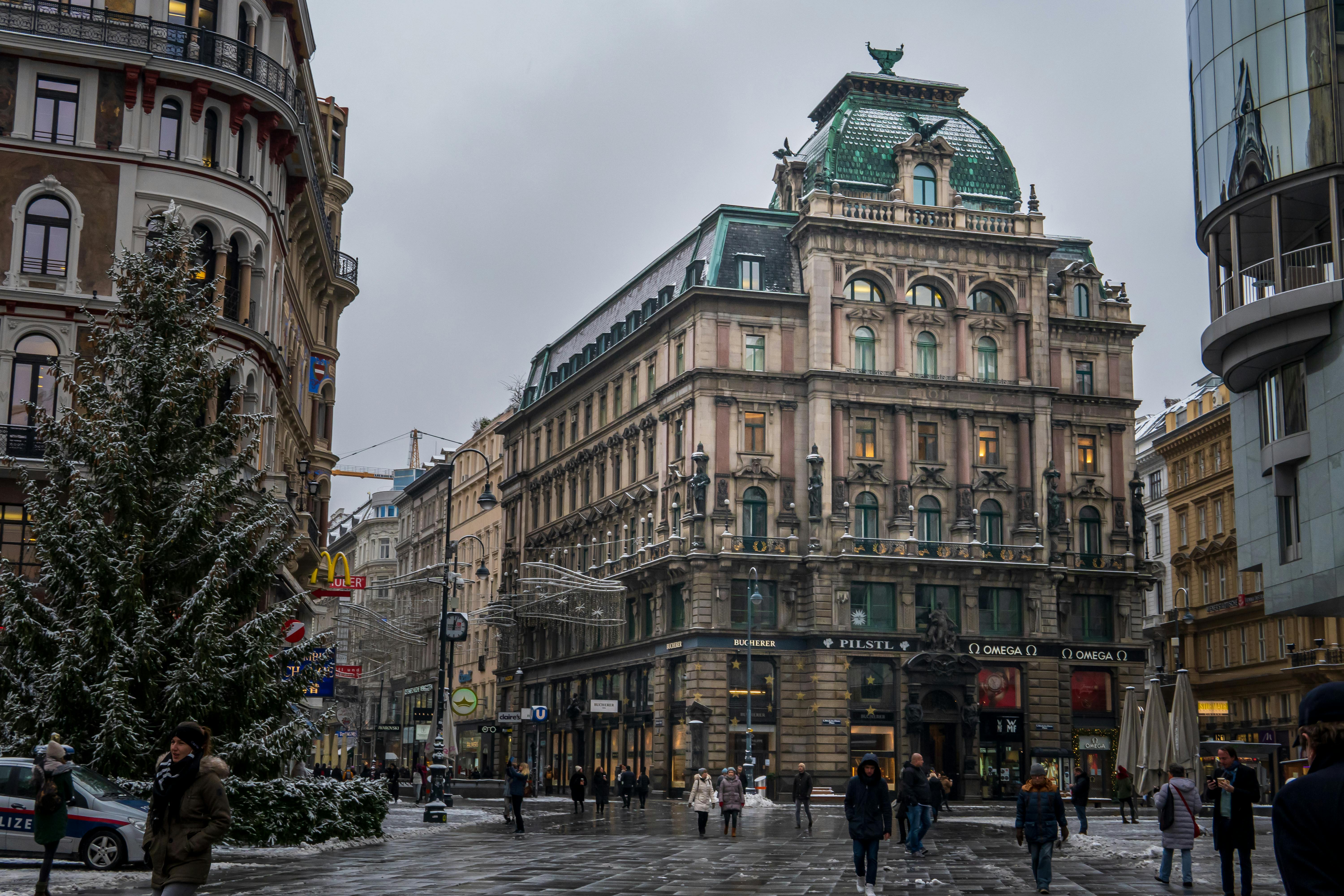 Free Photo of St. Stephen's Square During Daytime Stock Photo