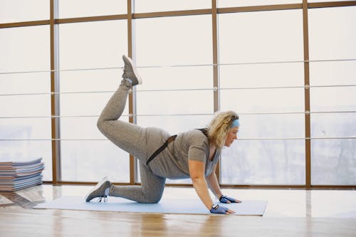 Free A Woman Doing Exercise Stock Photo