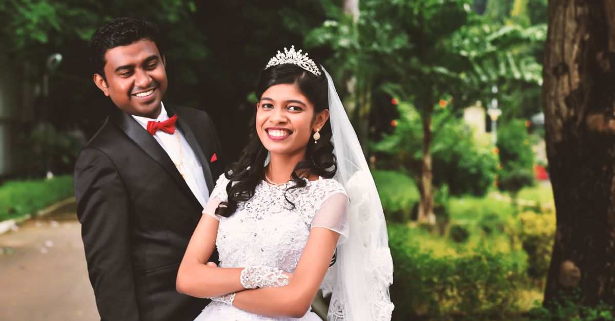 Bongkar Rahasia Souvenir Pernikahan Ranty Maria & Rayn Wijaya: Inspirasi Elegan untuk Hari Bahagia!