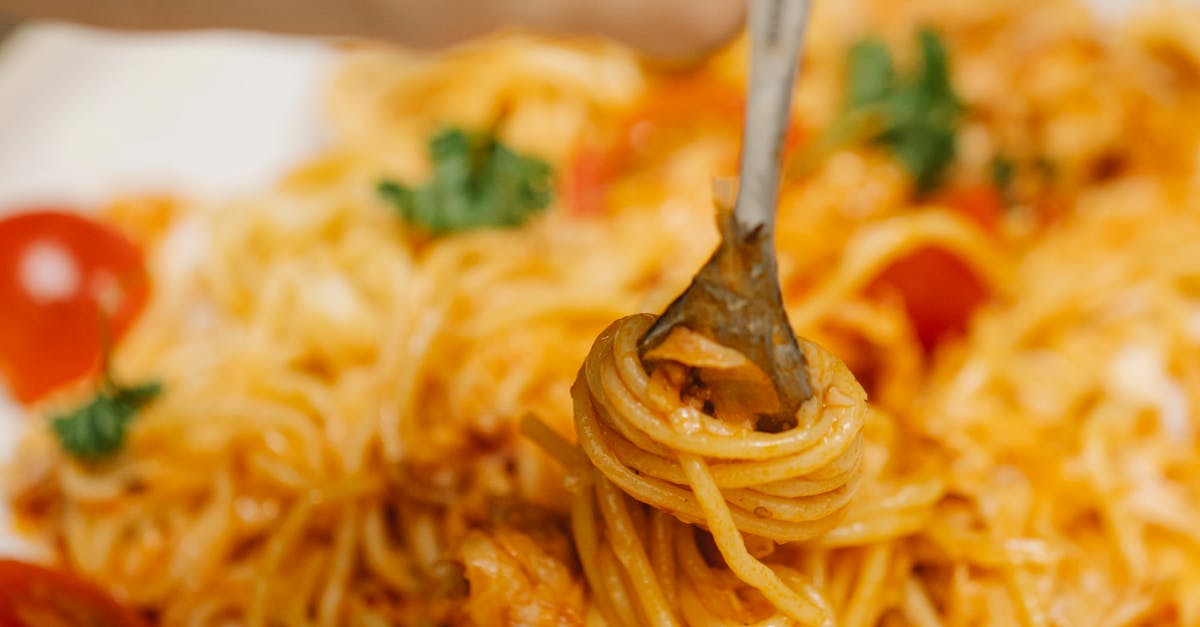 What does tahini sauce taste like