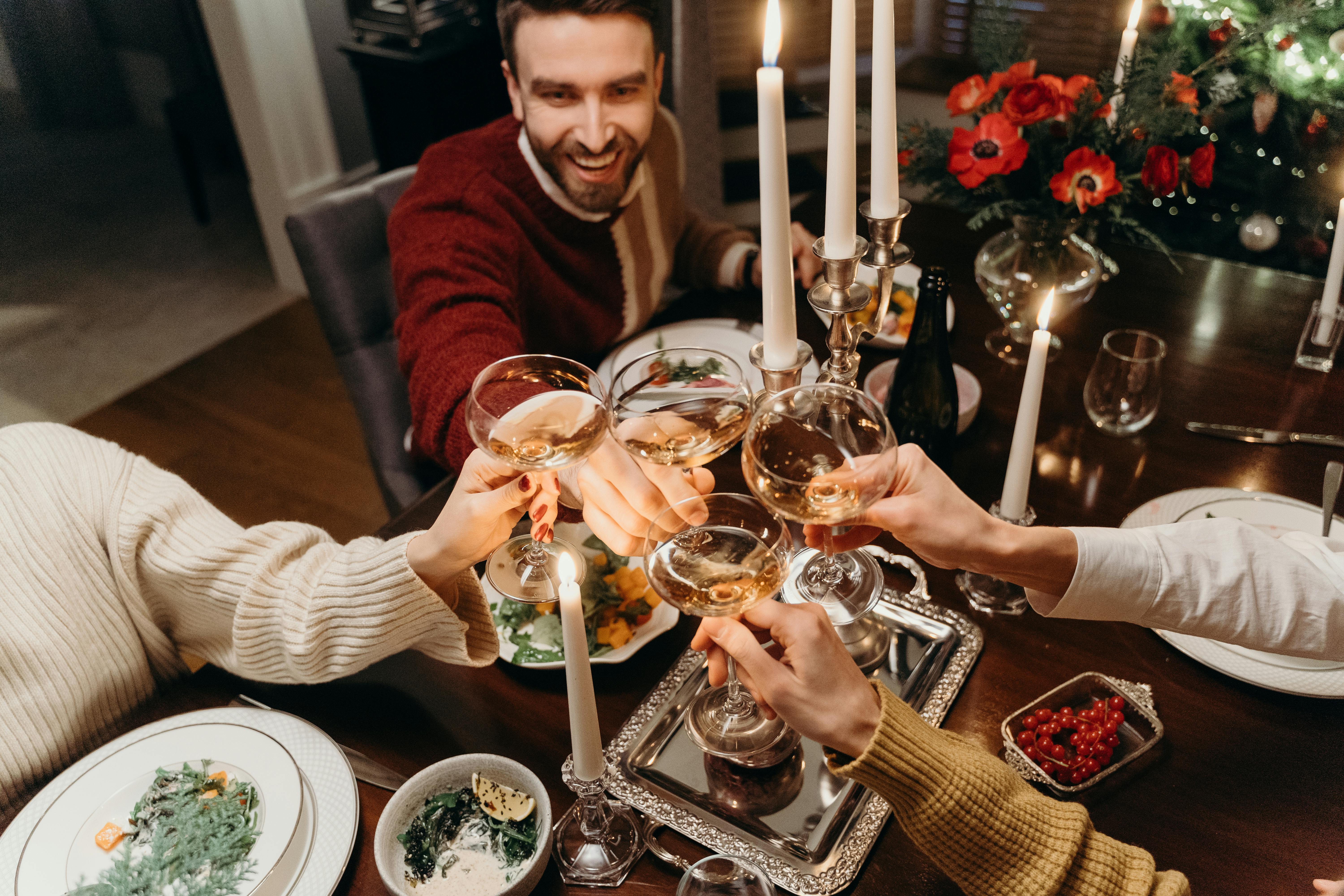 a people cheers together