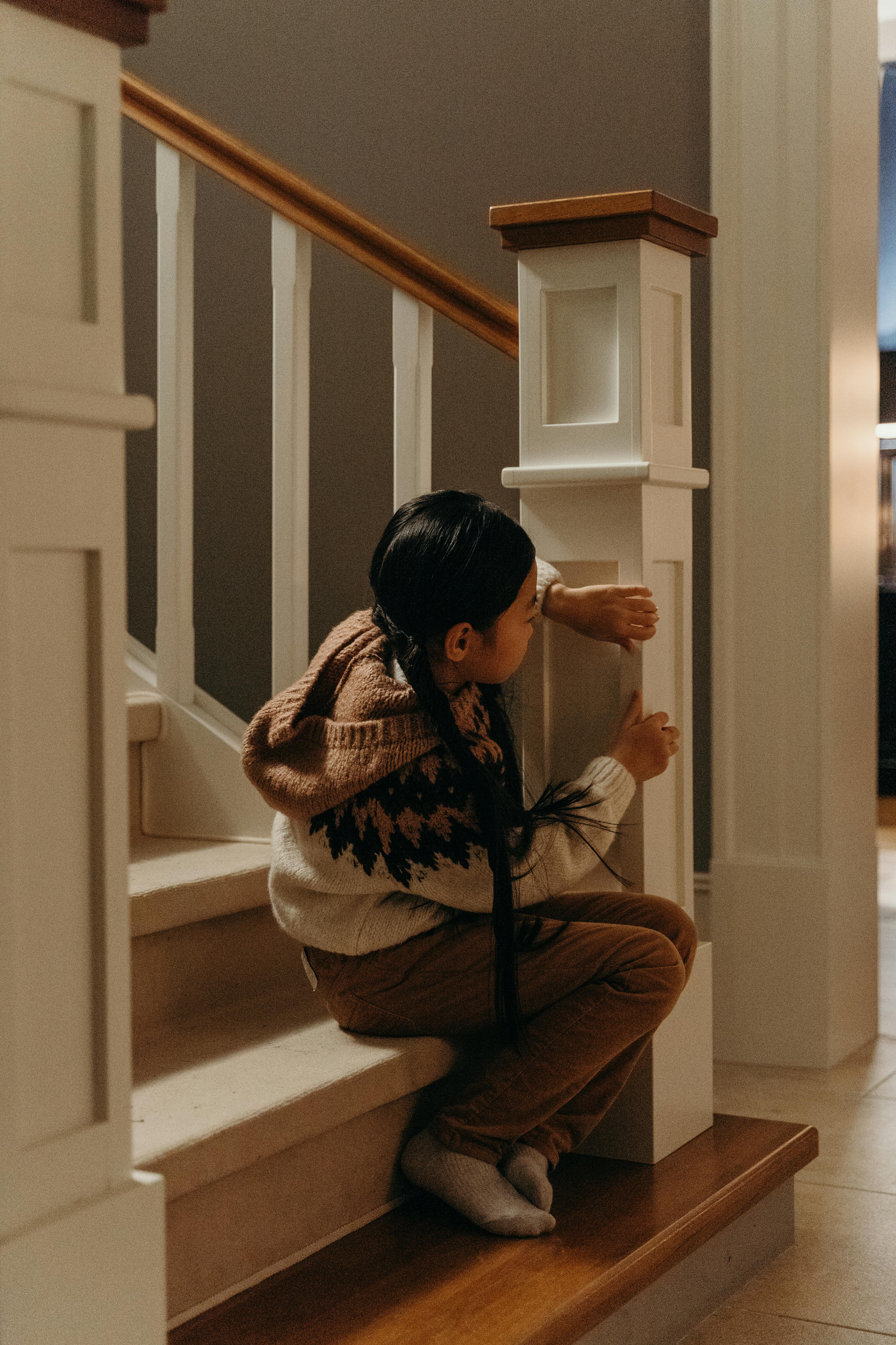 2. Jeans dan Atasan: Kombinasi Aman dan Nyaman