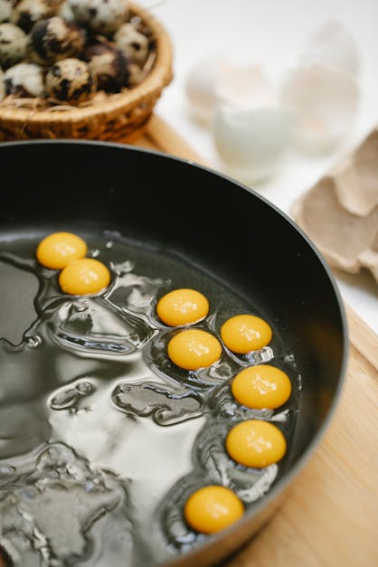 How to tell if a quail egg is fertile before incubation