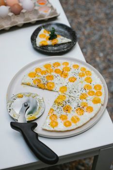 Breakfast Pizza With Egg