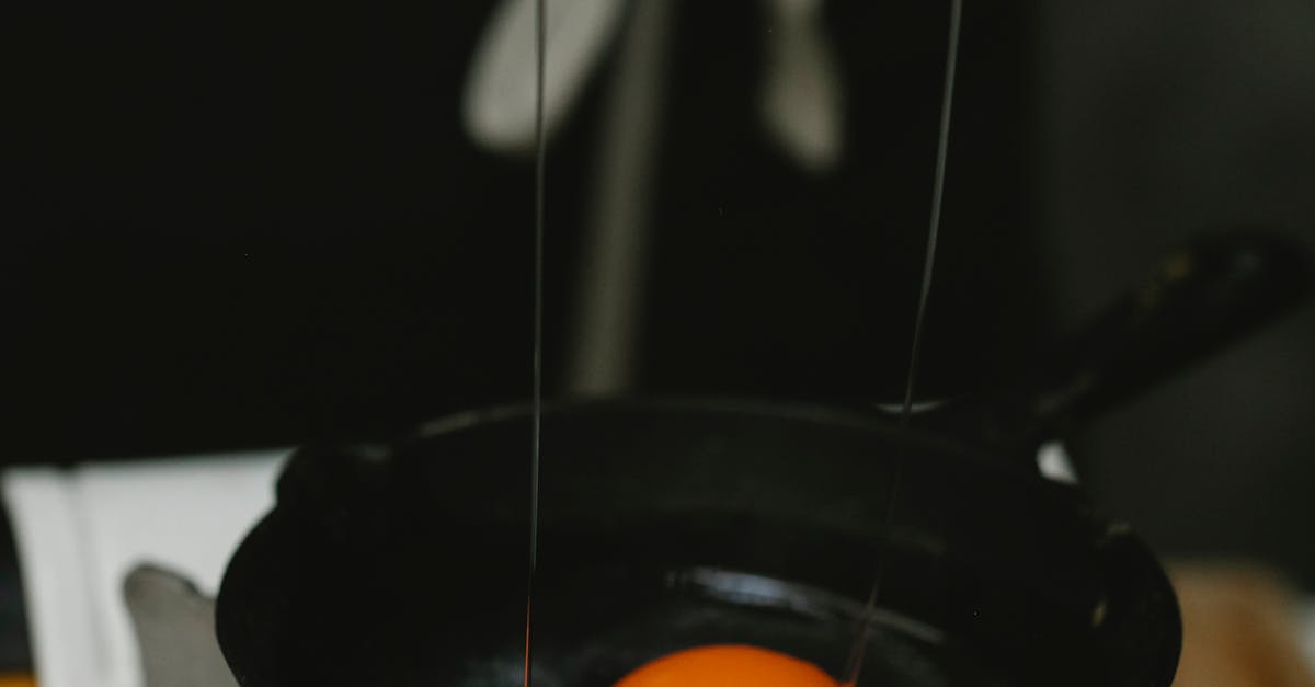 How to fry an egg over medium video