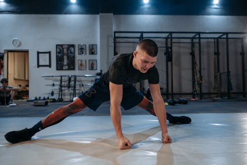 adam, antrenman, dövüş sporu içeren Ücretsiz stok fotoğraf