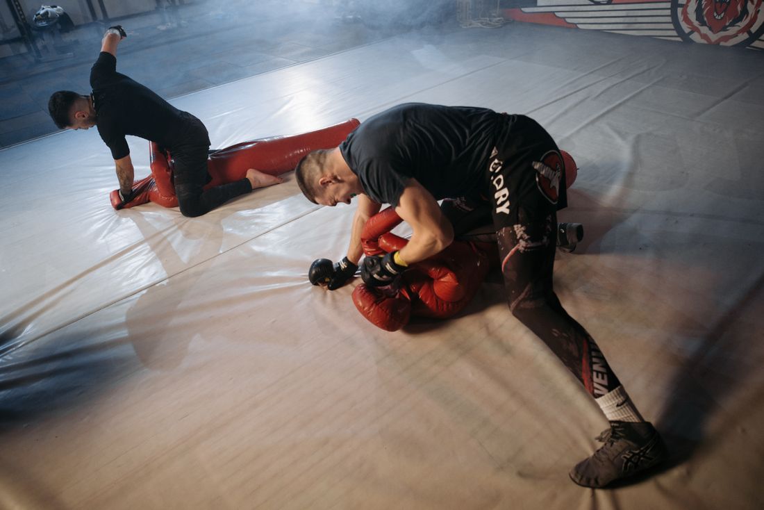 MMA grappling practice
